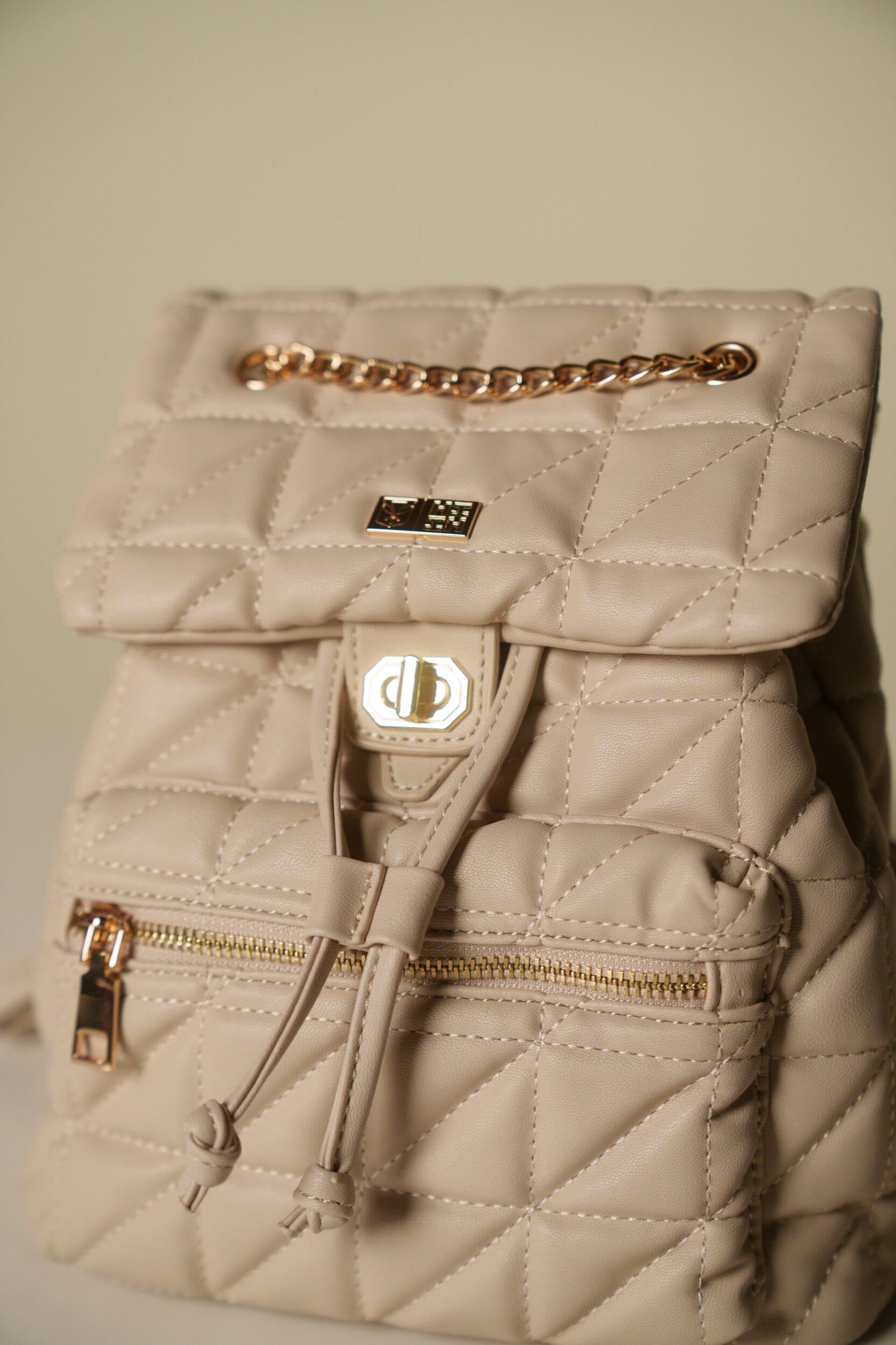 IVORY TRIANGLE QUILT BACKPACK Bags Hawaii's Finest