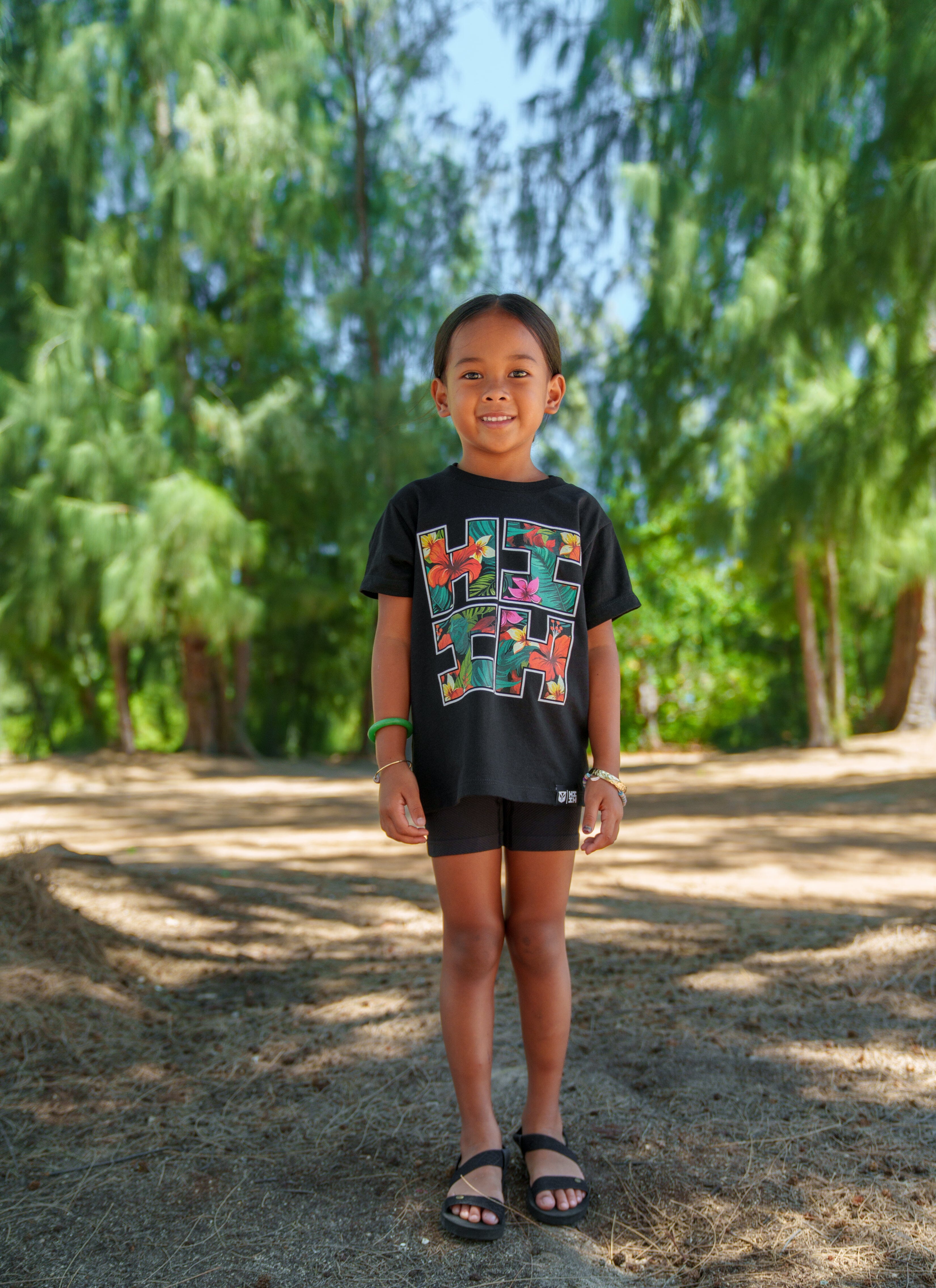 KEIKI TROPICAL LOGO BLACK T-SHIRT Shirts Hawaii's Finest