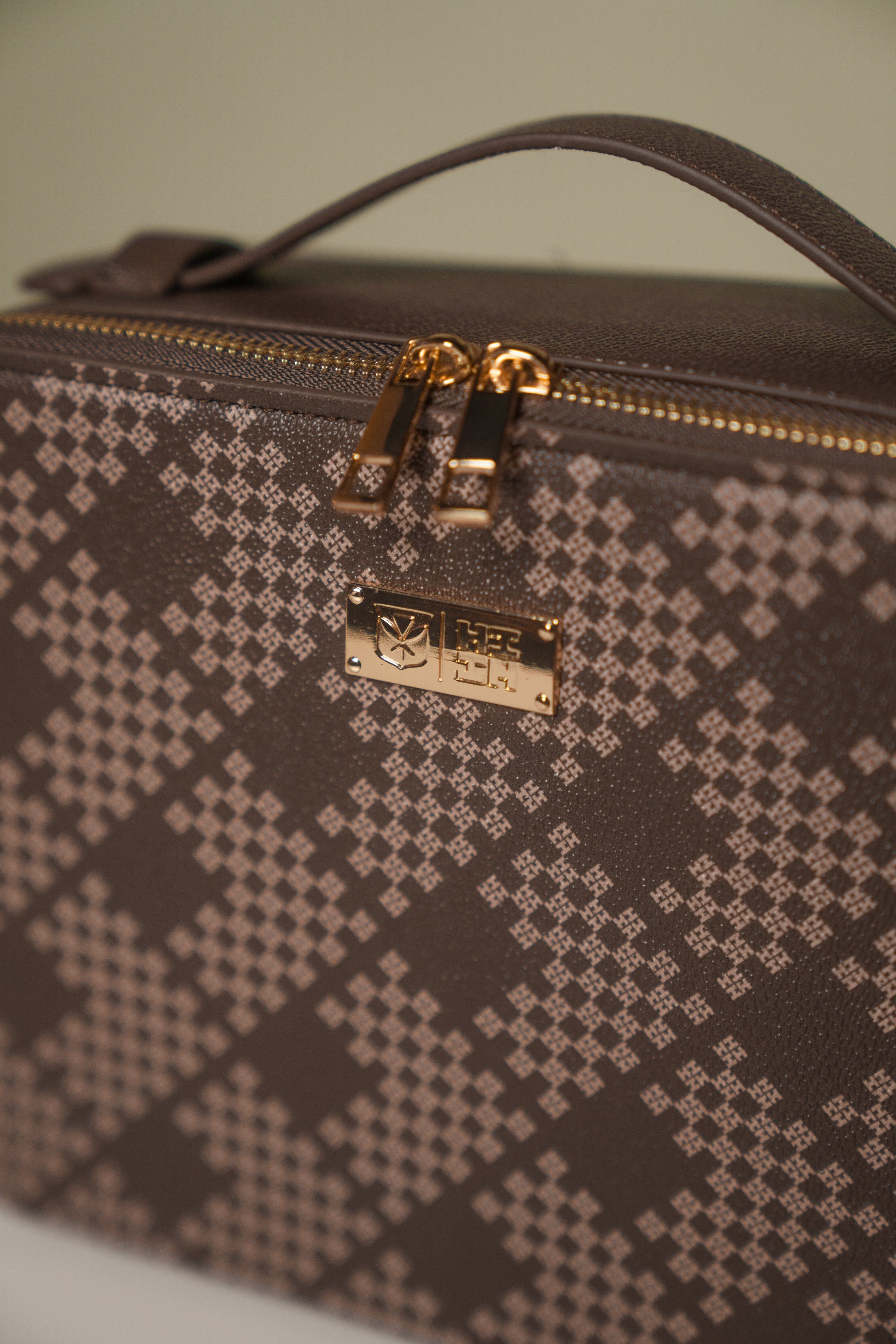 LUXURY TRIANGLE BROWN COSMETIC CASE Bags Hawaii's Finest