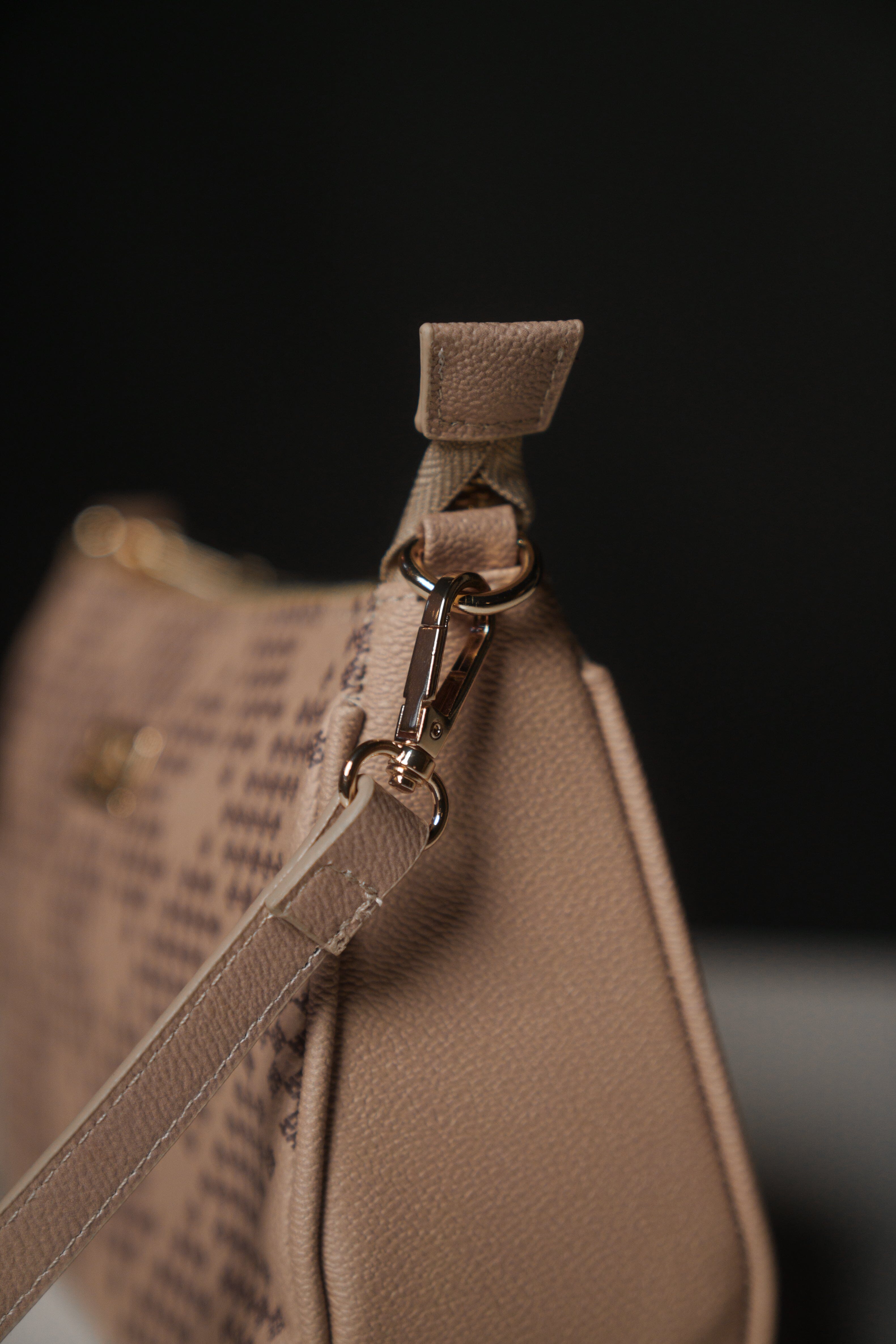 LUXURY TRIANGLE TAN PURSE Bags Hawaii's Finest