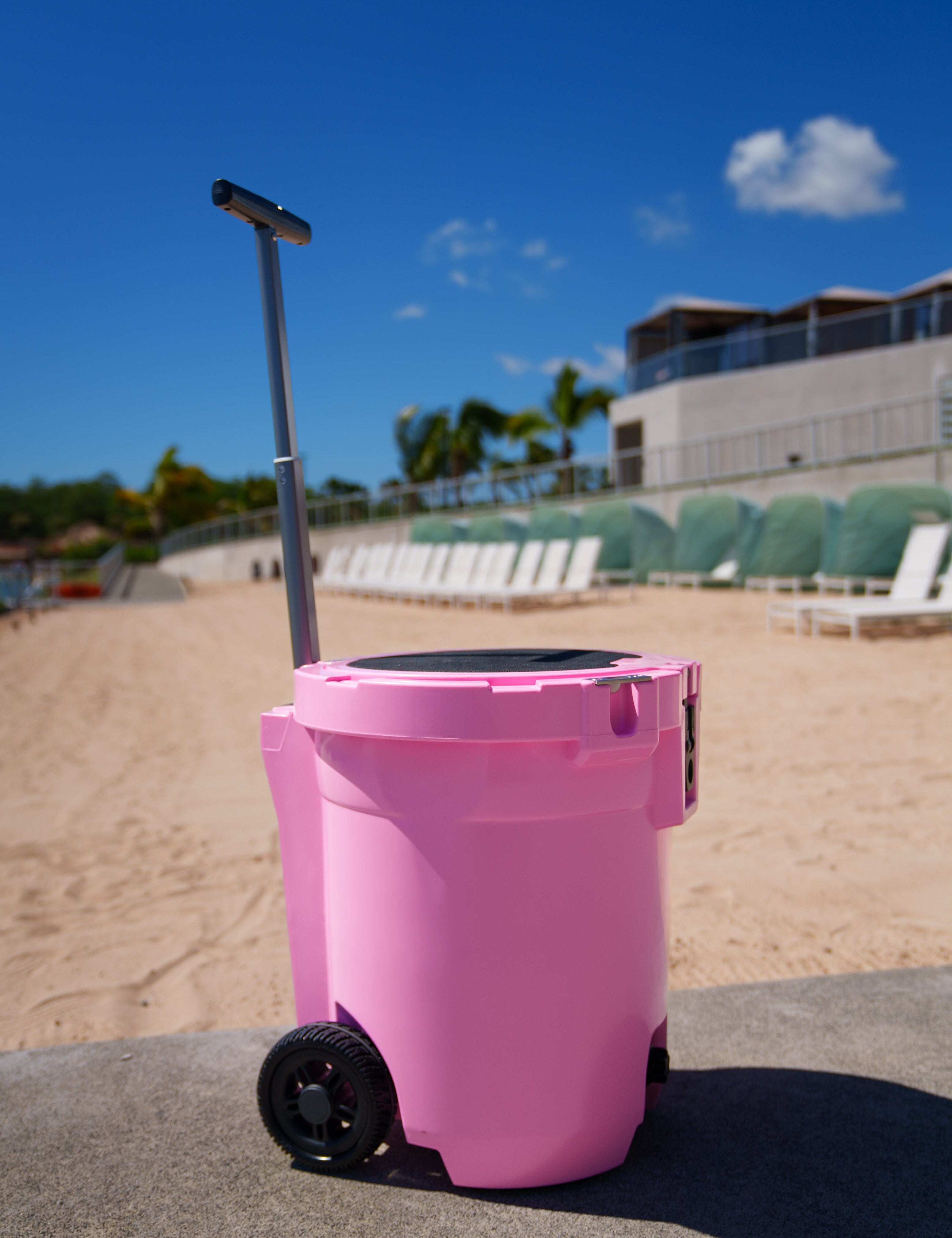 7.5 GAL TOWABLE ICE BUCKETS Utility Hawaii's Finest 