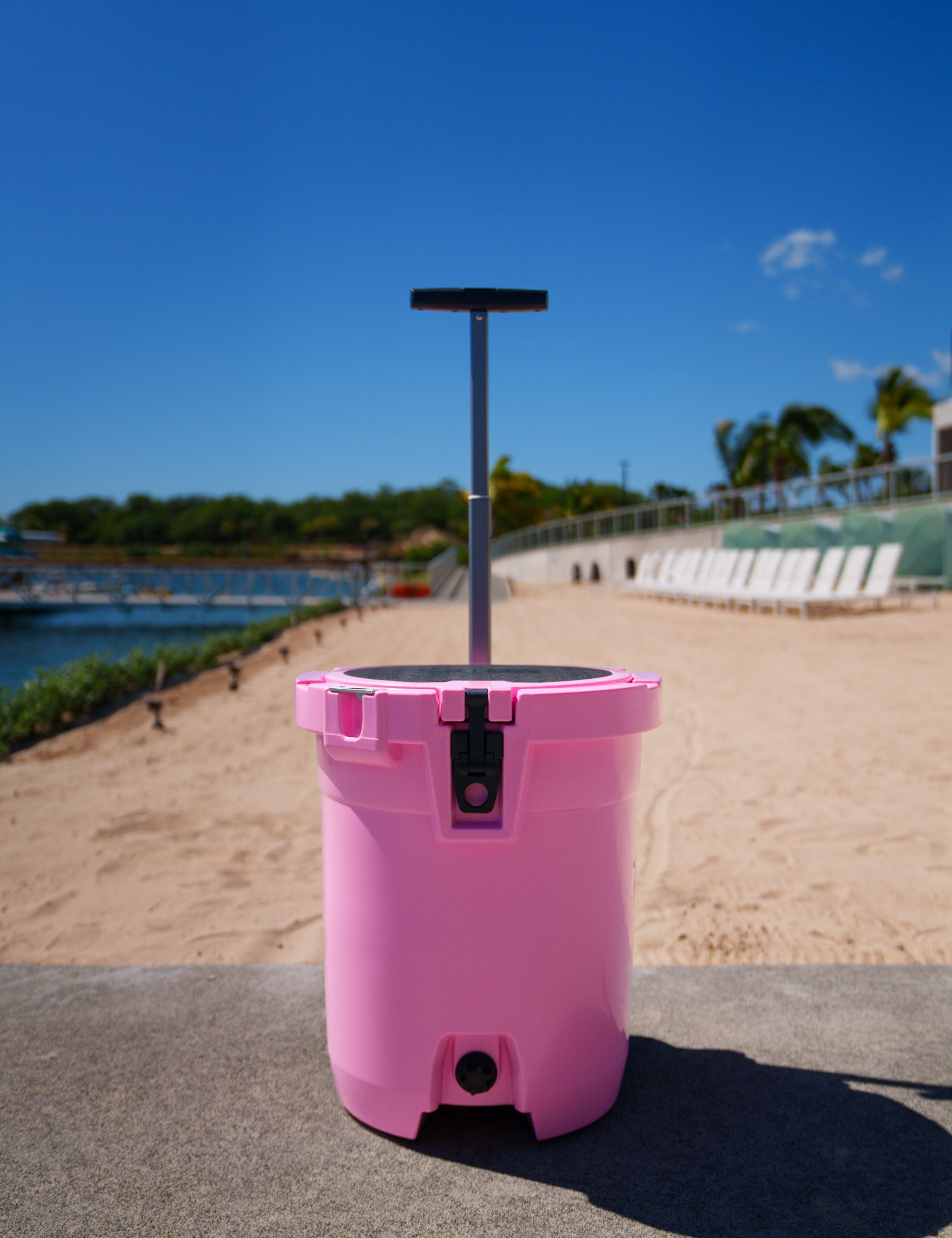 7.5 GAL TOWABLE ICE BUCKETS Utility Hawaii's Finest PINK 