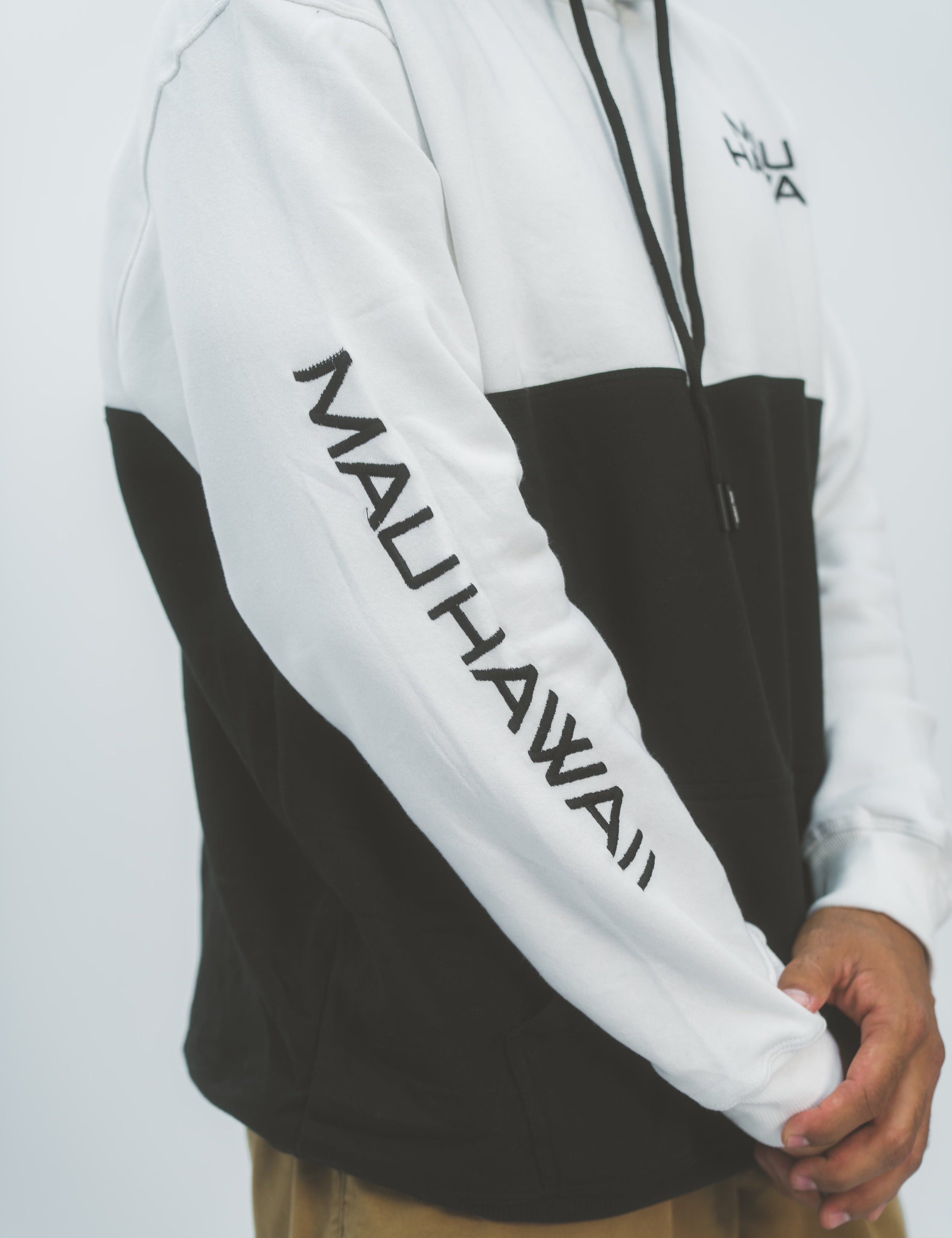 BLACK & WHITE MAU HOODIE Jacket Mau Hawaii 