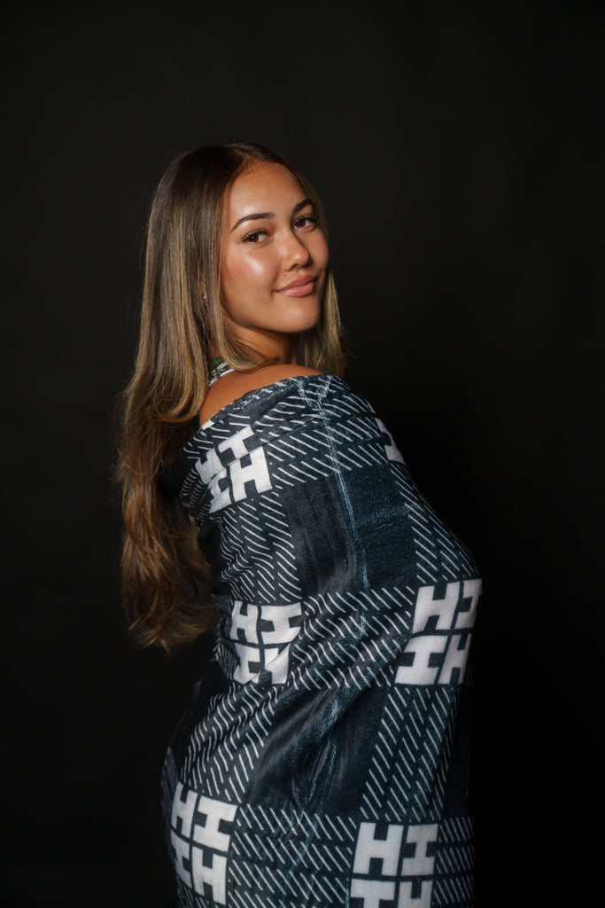 BLACK & WHITE PALAKA THROW BLANKET Utility Hawaii's Finest 