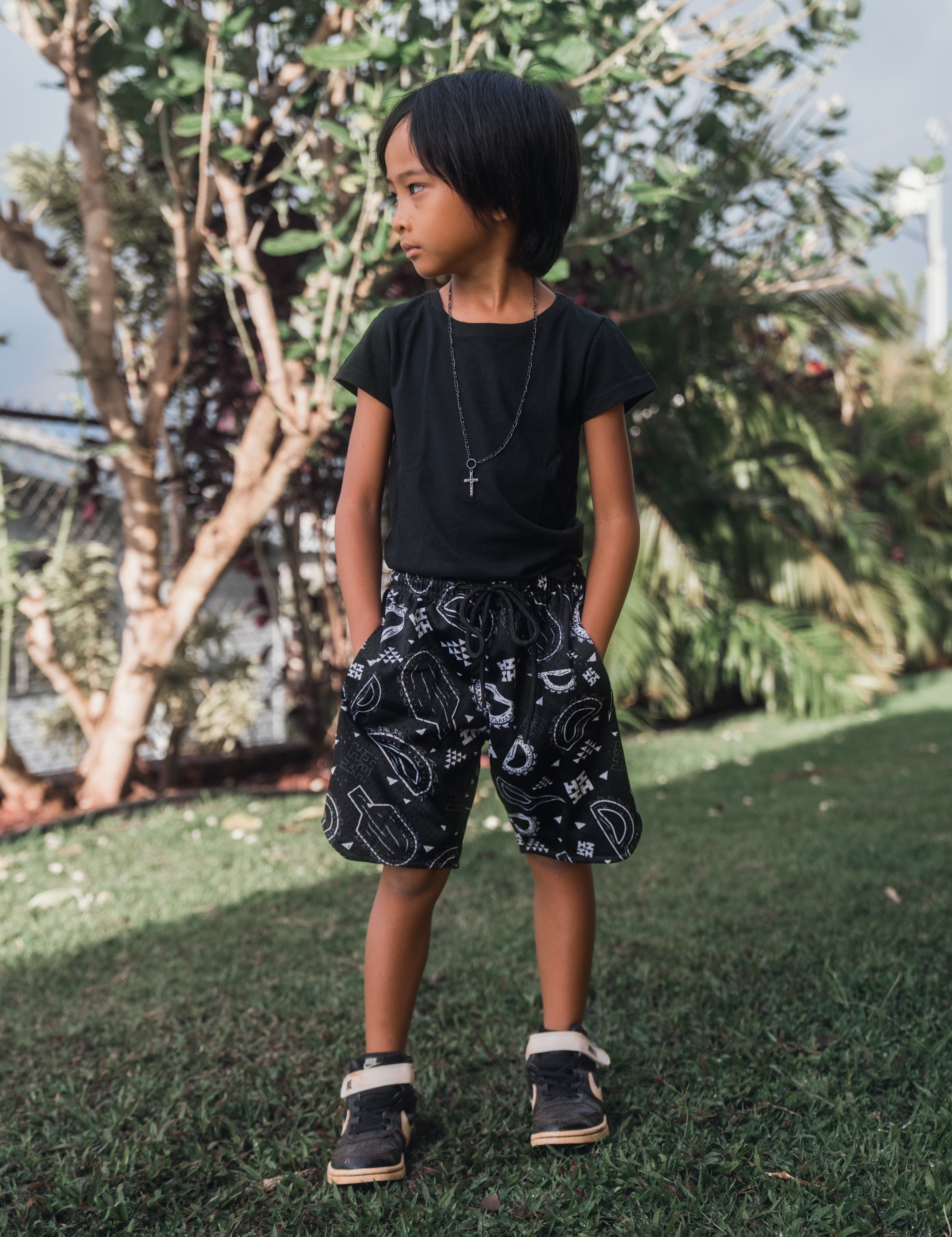 BLACK & WHITE WEAPONS KEIKI MESH SHORTS Shirts Hawaii's Finest XX-SMALL 