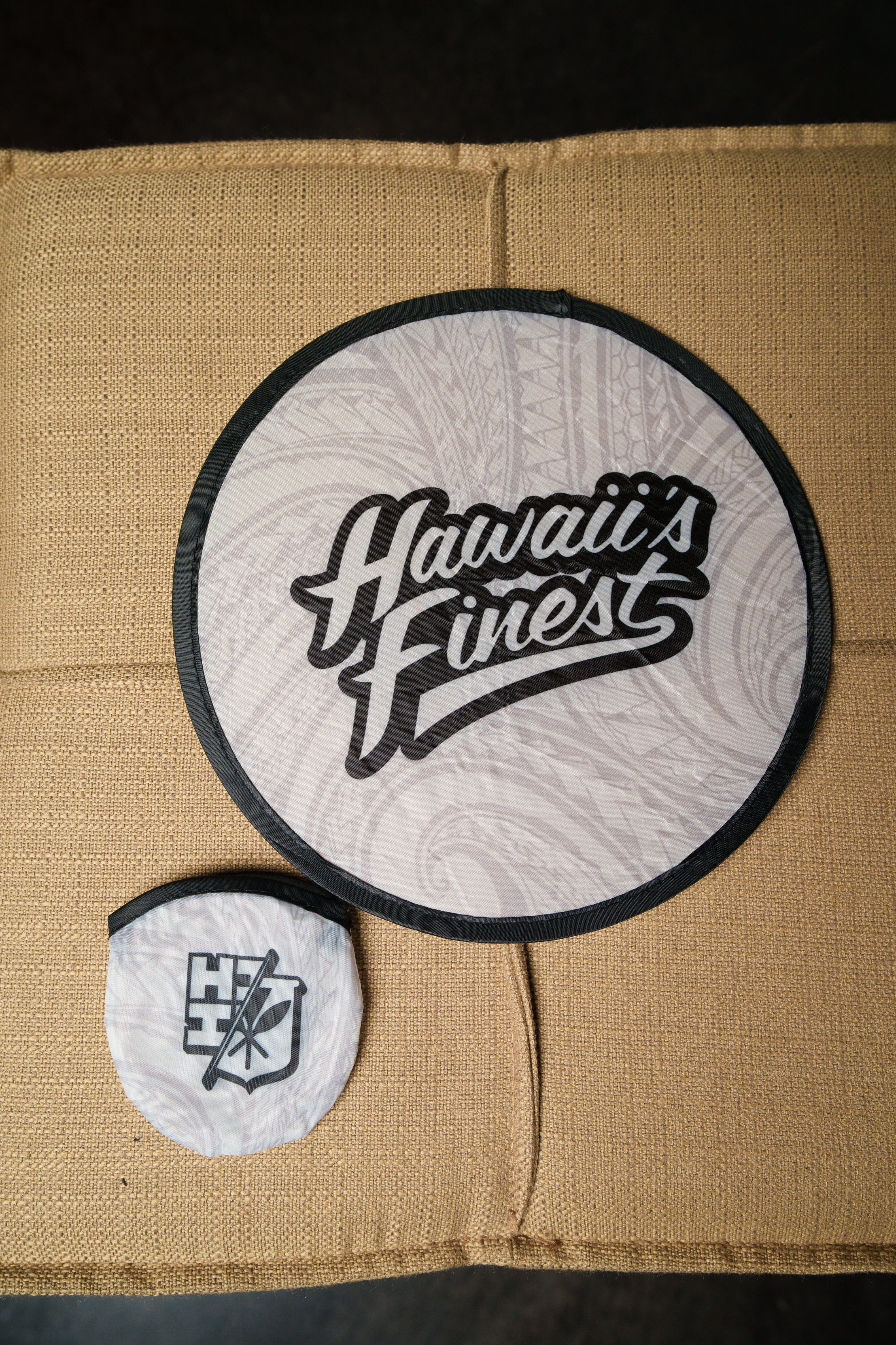 FOLDABLE HAND FANS Utility Hawaii's Finest WHITE TRIBAL 