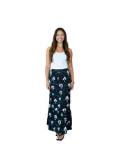 HĀLOA WOMEN'S BLACK & WHITE MAXI SKIRT Shirts Hawaii's Finest X-SMALL 