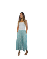 HELICONIA WOMEN'S BLUE & WHITE FLOWY PANTS