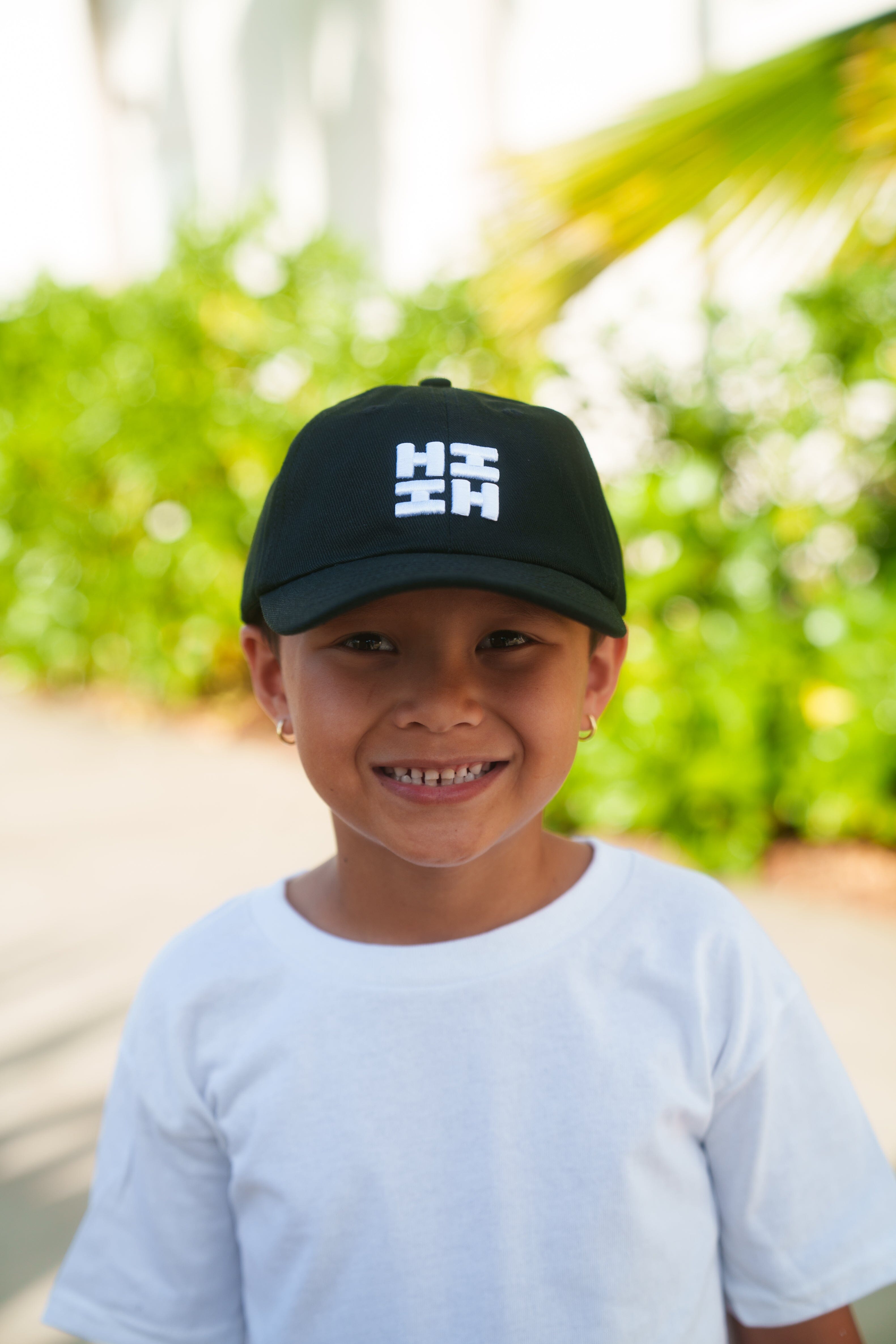 KEIKI BLACK & WHITE HIFI LOGO CAP Hat Hawaii's Finest 