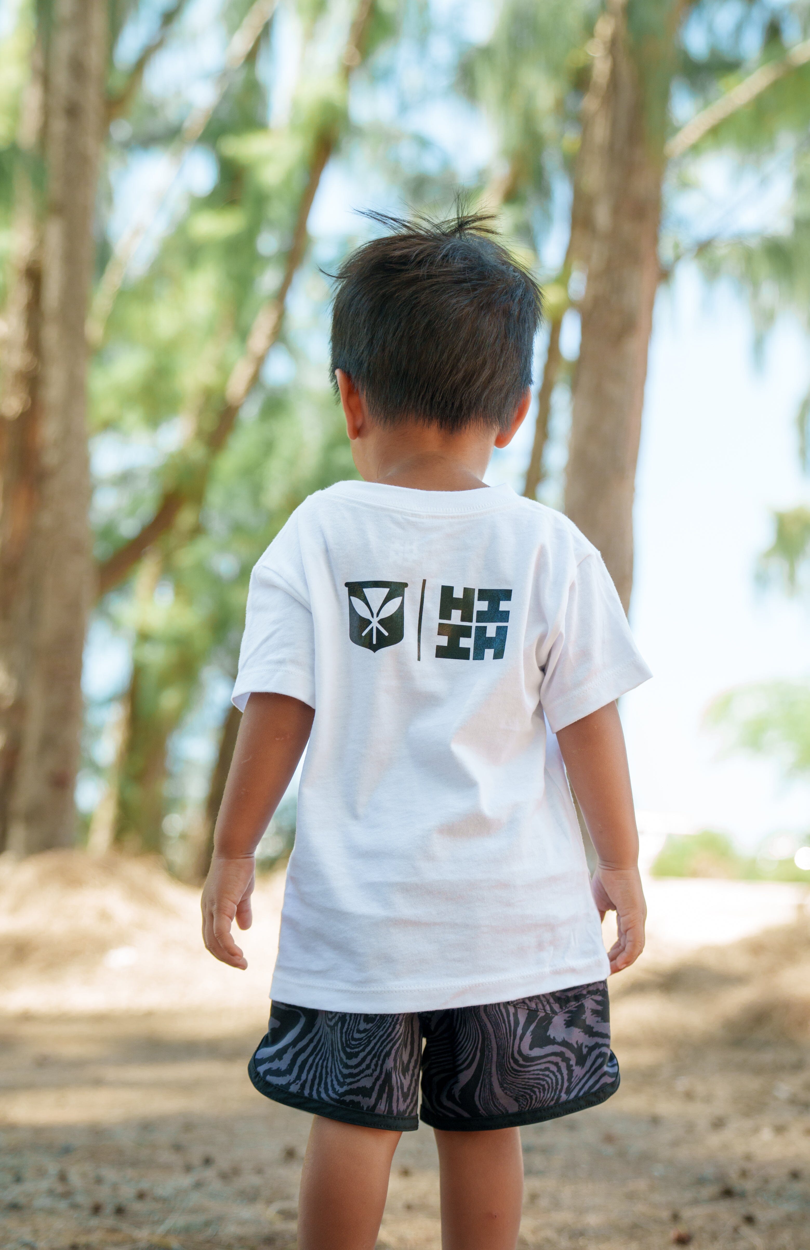 KEIKI BRUSH TYPE BW T-SHIRT Shirts Hawaii's Finest 