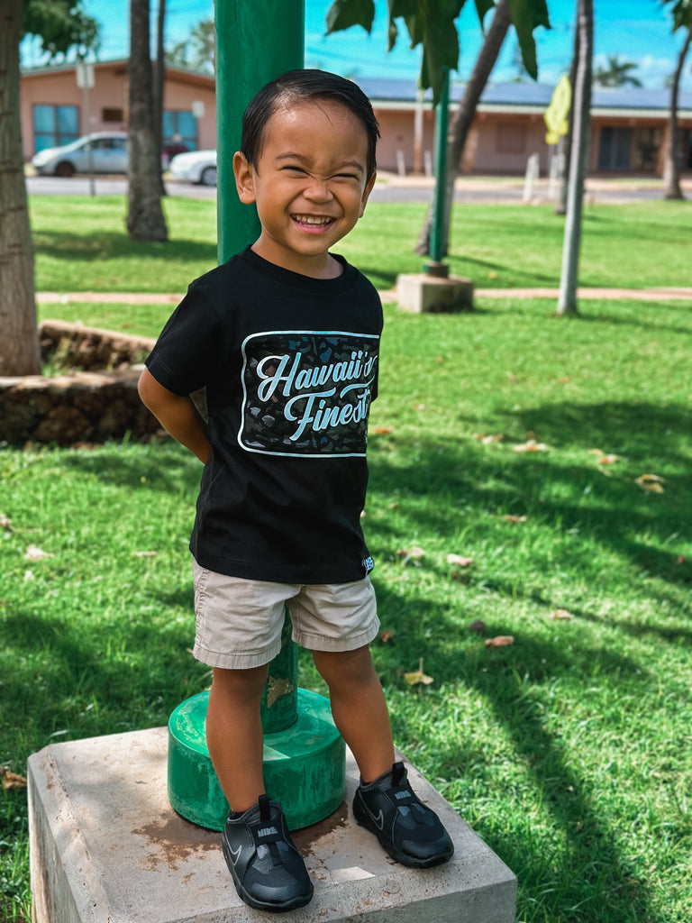 KEIKI ISLAND FRAME BW T-SHIRT Shirts Hawaii's Finest 