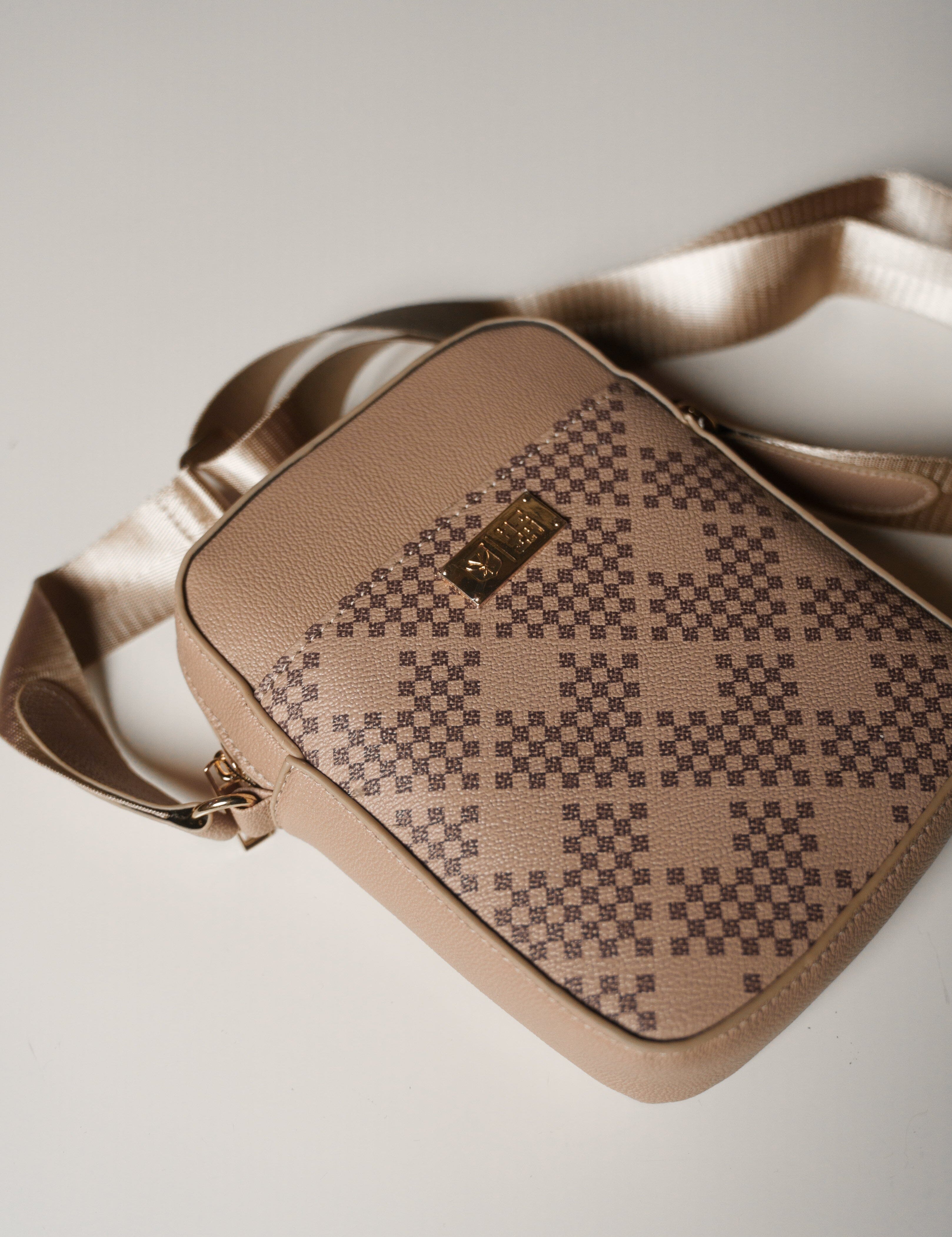 LUXURY TRIANGLE TAN CROSSBODY Bags Hawaii's Finest 