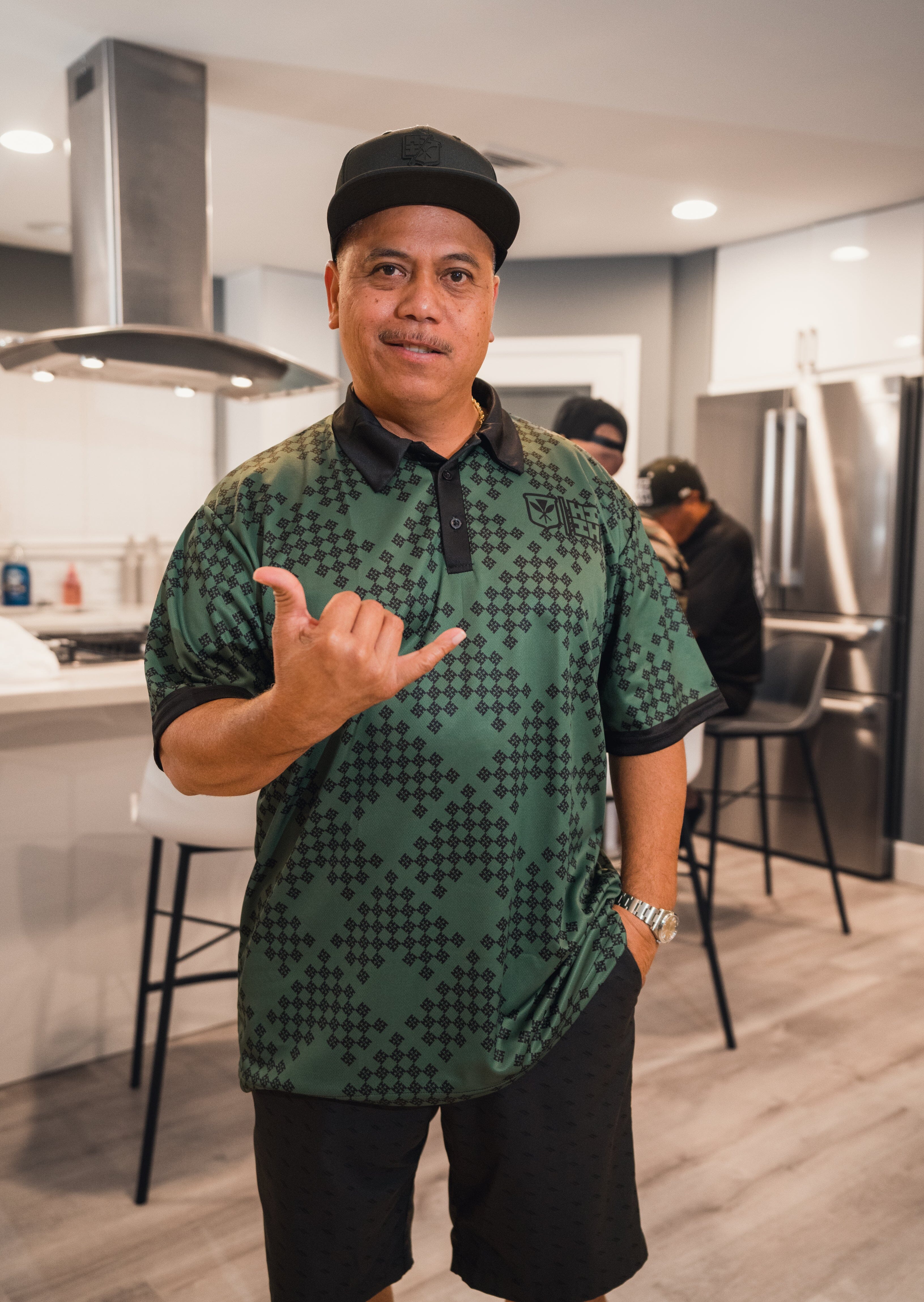 Men – Page 2 – Hawaii's Finest
