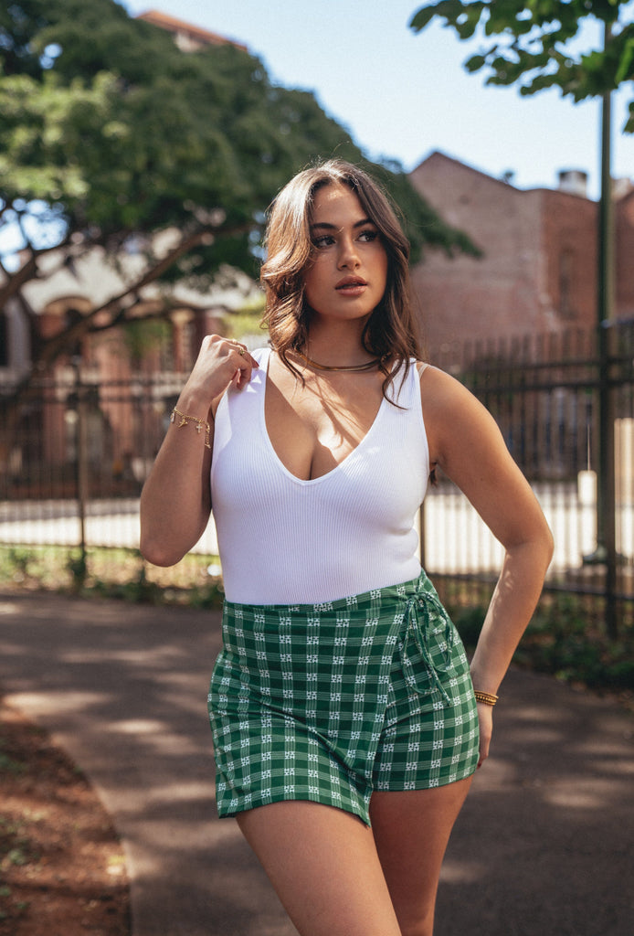 PALAKA WOMEN'S GREEN SIDE KNOT SKORT Shirts Hawaii's Finest X-SMALL 