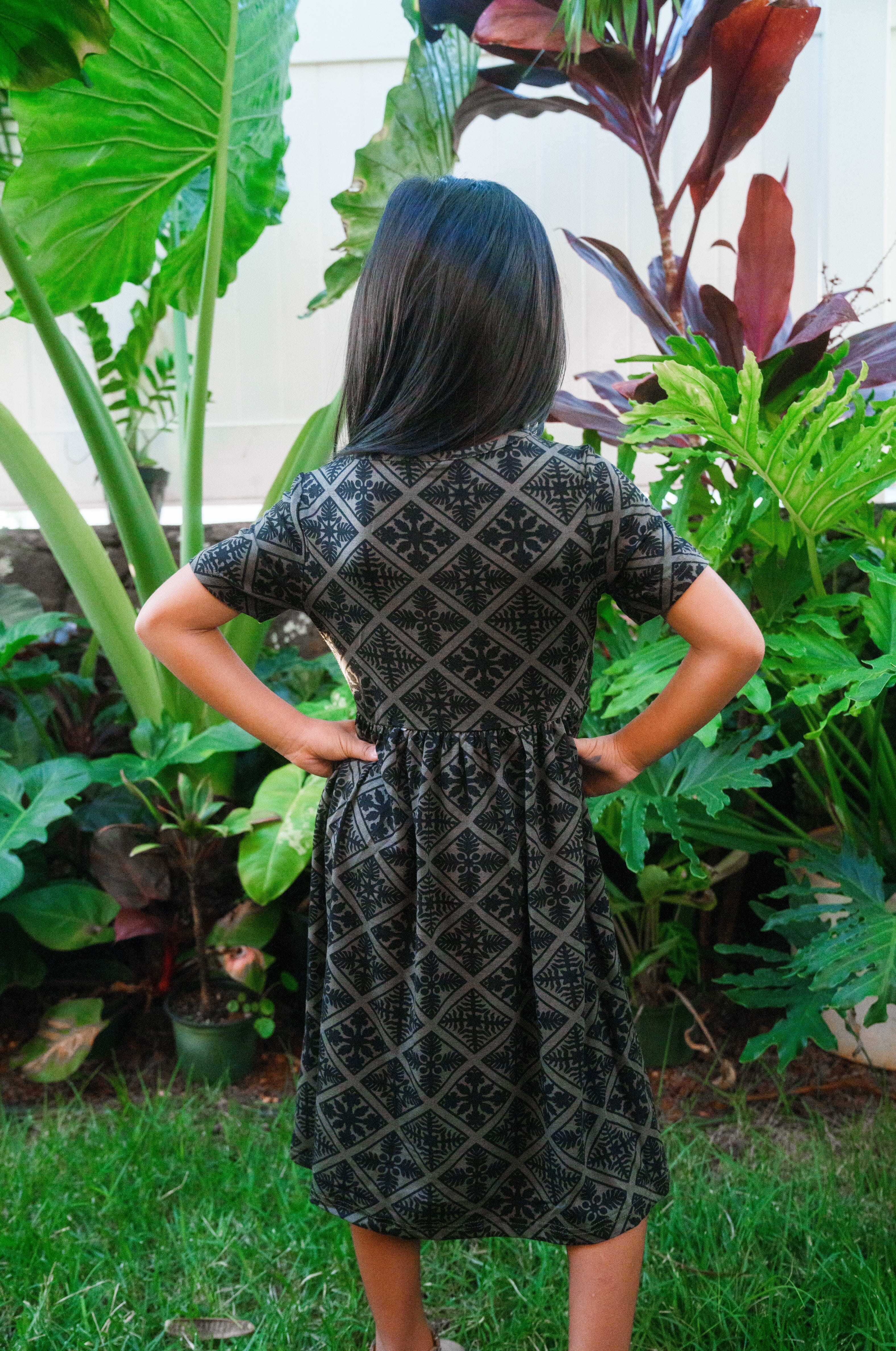 QUILT KEIKI BLACK & GRAY BLOUSE DRESS Shirts Hawaii's Finest 