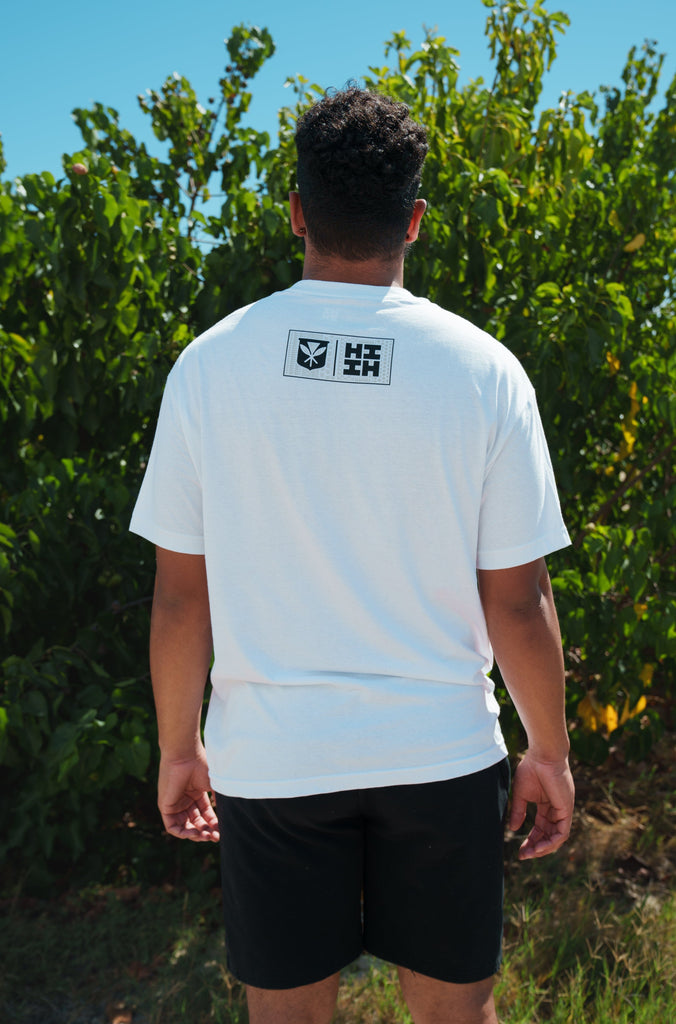 SIMPLE KĀPALA WHITE T-SHIRT Shirts Hawaii's Finest 