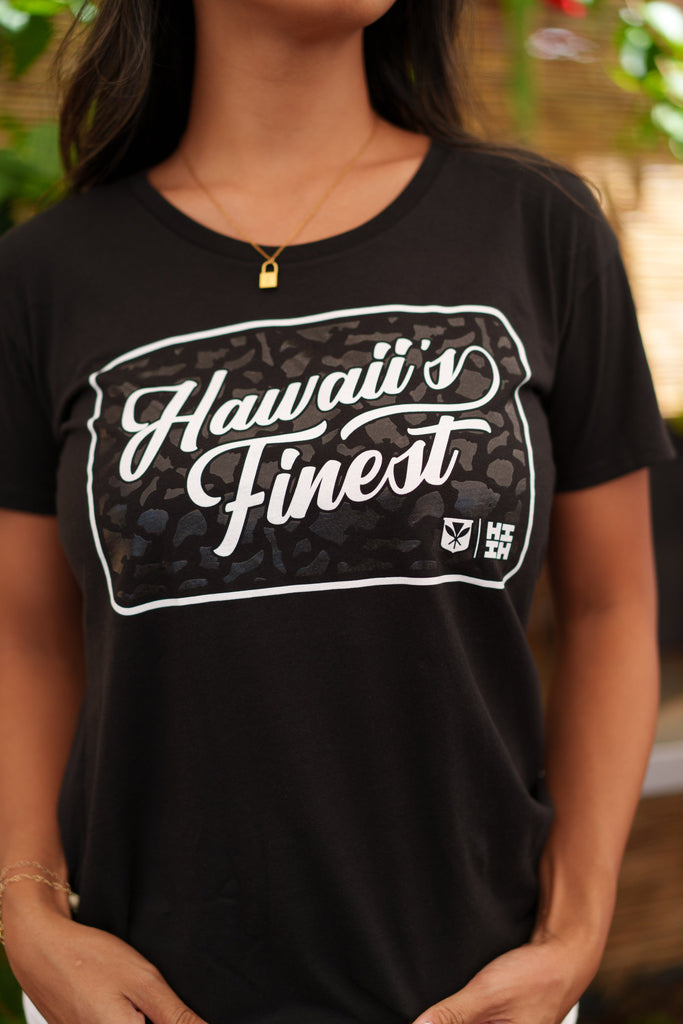 WOMEN'S ISLAND FRAME BW TOP Shirts Hawaii's Finest 