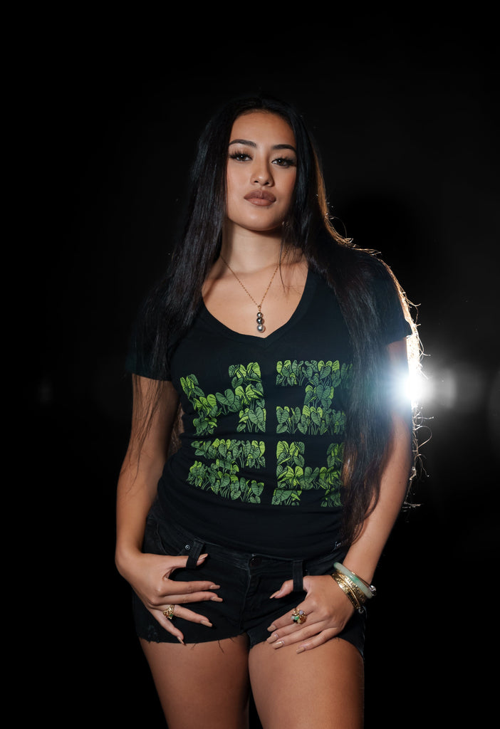 WOMEN'S KALO LOGO BLACK TOP Shirts Hawaii's Finest 