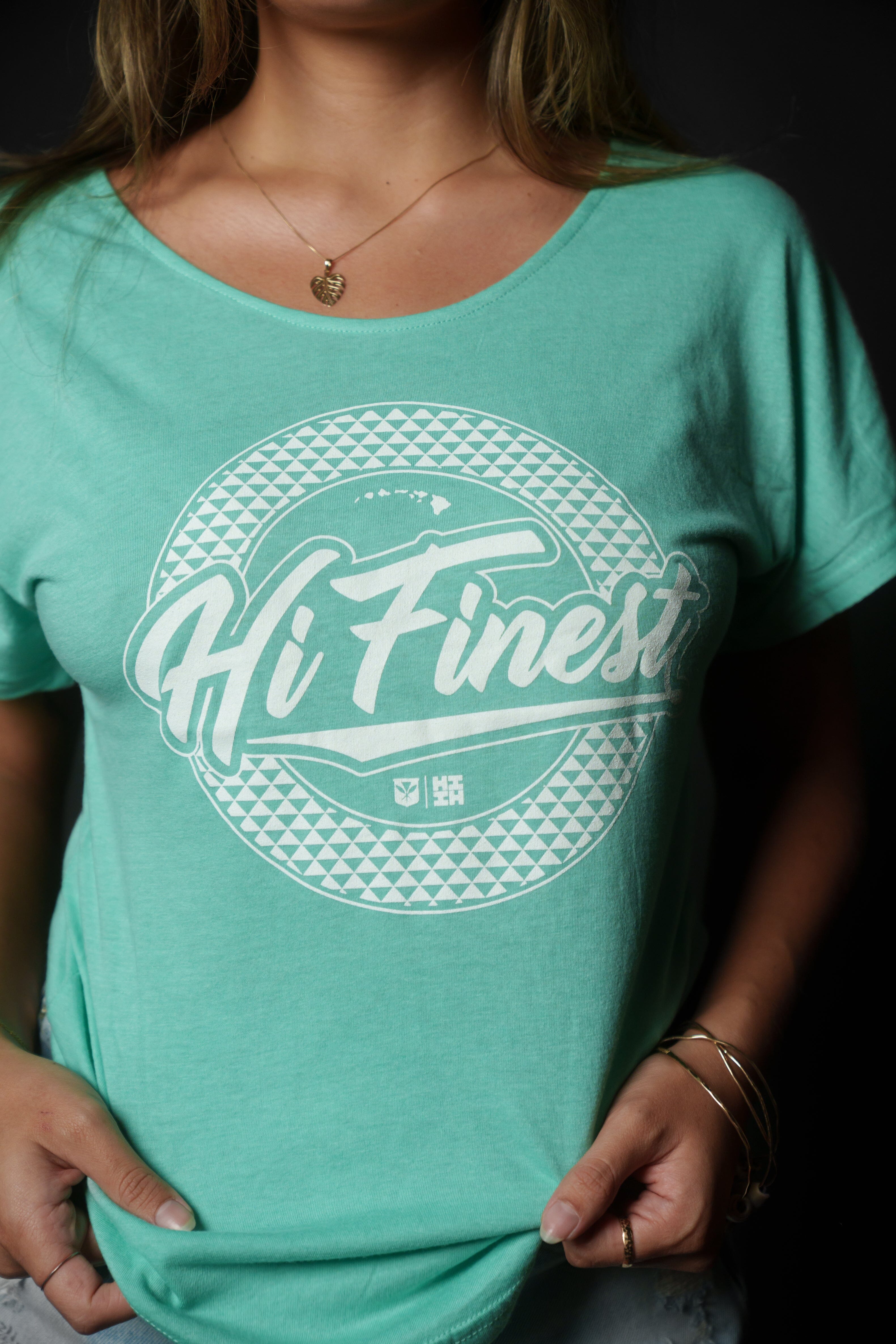 WOMEN'S SCRIPT CIRCLE MINT TOP Shirts Hawaii's Finest 