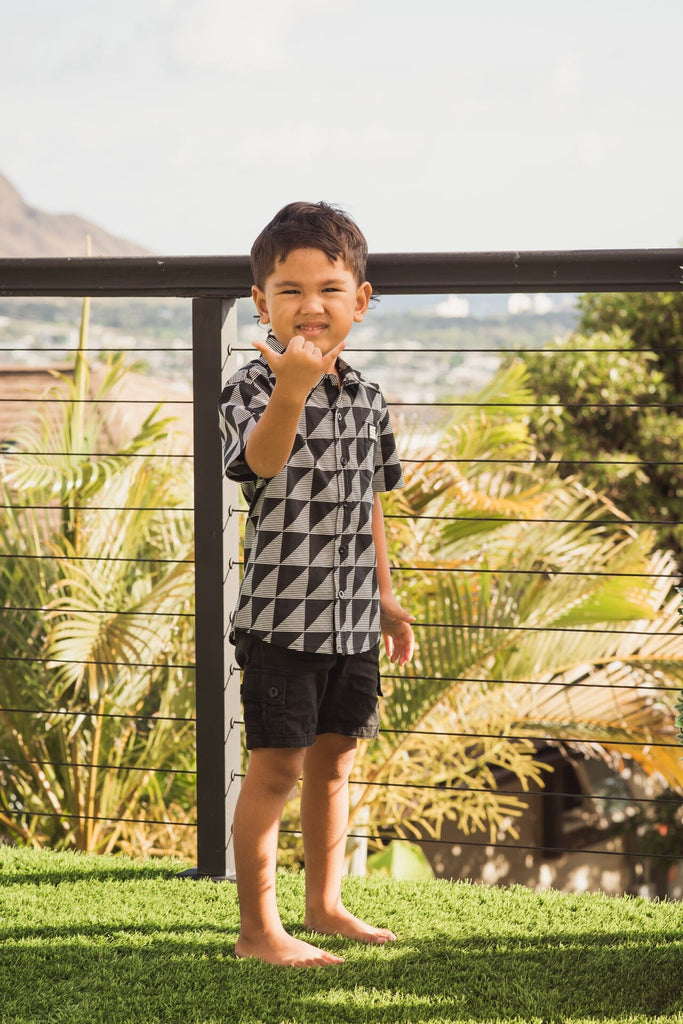 KAULIKE KEIKI BLACK & WHITE ALOHA SHIRT Shirts Hawaii's Finest XX-SMALL 