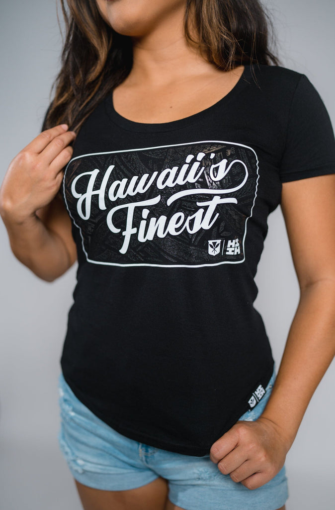 WOMEN'S SCRIPT TRIBAL BW TOP Shirts Hawaii's Finest 