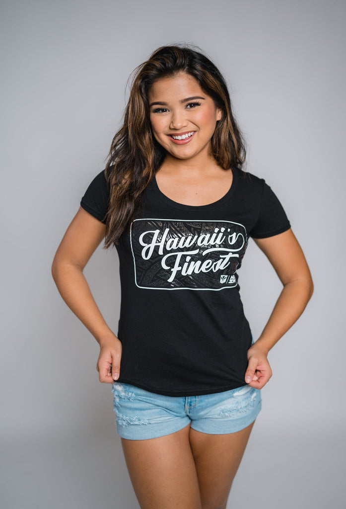 WOMEN'S SCRIPT TRIBAL BW TOP Shirts Hawaii's Finest SMALL 